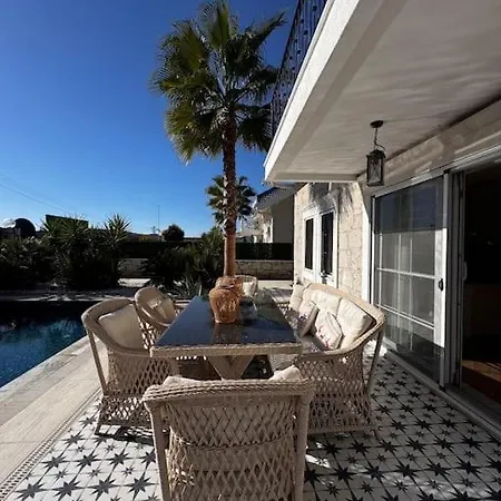 Oezel Villada Muhtesem Deneyim Foça