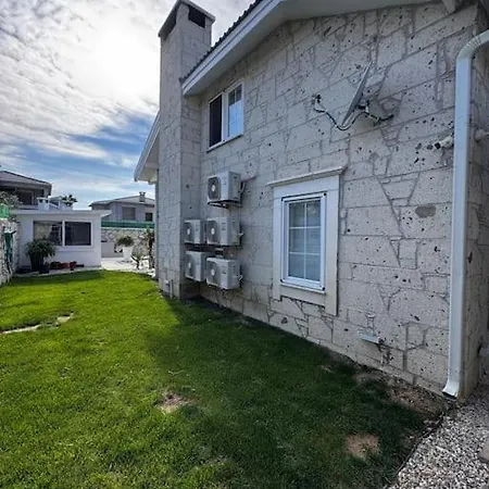 Oezel Villada Muhtesem Deneyim Foça