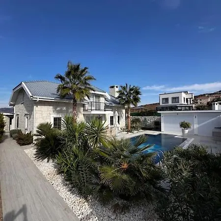 Oezel Villada Muhtesem Deneyim