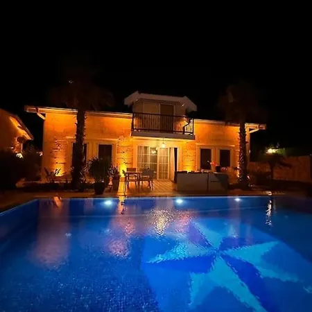 Villa Oezel Villada Muhtesem Deneyim Foca