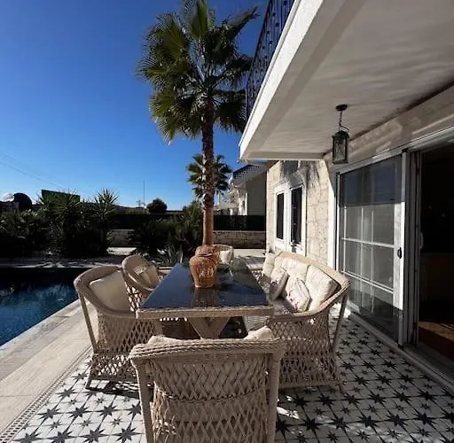 Oezel Villada Muhtesem Deneyim Foca