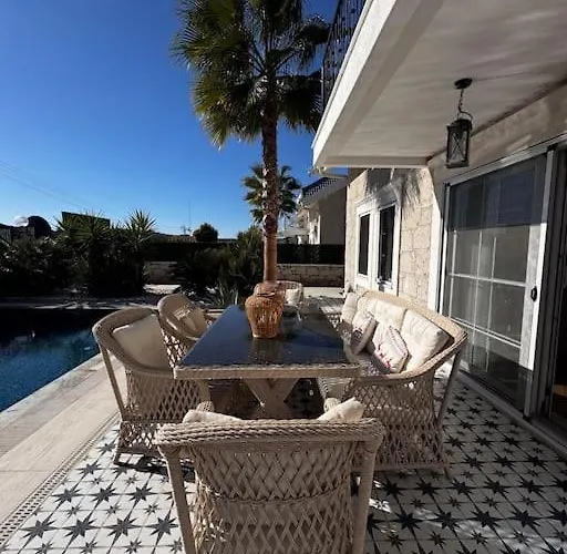 Oezel Villada Muhtesem Deneyim Vila Foca